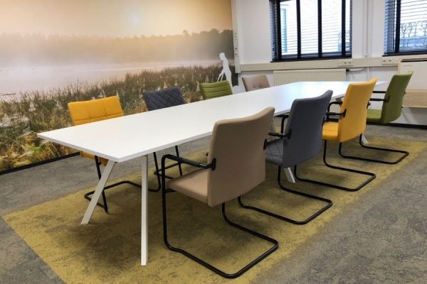 Huislijn Alfa Vergaderstoelen Sledeframe